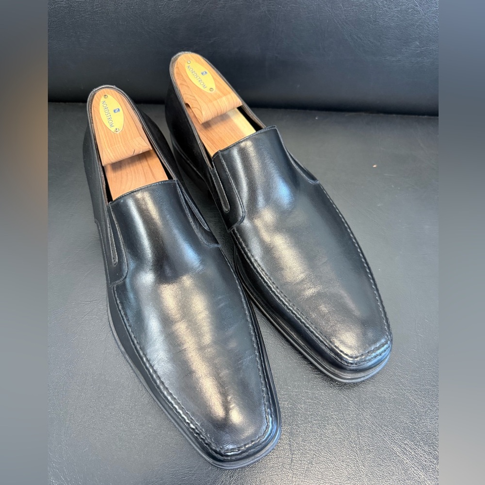 Brunomagli men’s sz 10M shoes, all leather shoe with rubber sole.